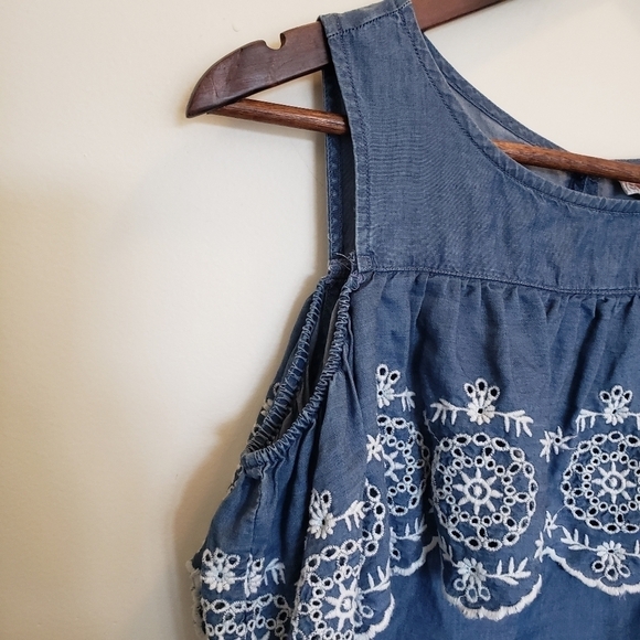 Adorable Embroidered Laser Cut Ruffled Tank Top - Picture 6 of 12